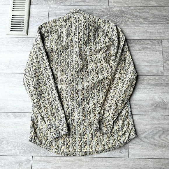 Indigo Palm Paisley Pattern Button Down Western Shirt - Picture 11 of 14